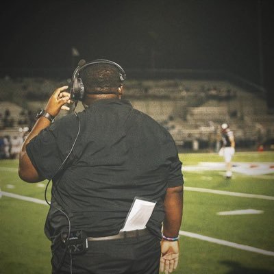 DL Coach @THighFootball | ‘23 R.O.C.K | 24’ R.O.C.K ADV. | 24’ THSCA Brand Ambassador | FMR 17’ D-II Nat’l CHAMP | 18’ TAMUC Grad | 🕊️ Ma & Pops