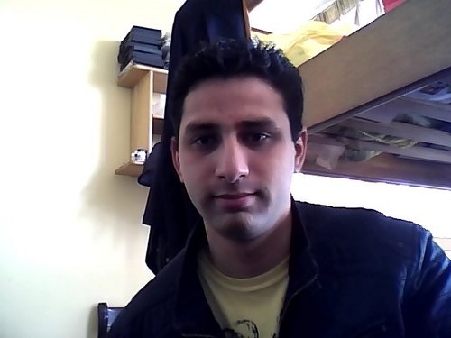 Hola, tengo 28 años soy un chico muy conversador y me gusta estar de buen humor y ser siempre 100% positivo.