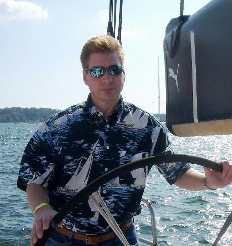 A Freemason & Shriner who is libertarian leaning, gun loving,constitutionist who loves NASCAR, the Patriots and most of all sailing. Have wind will sail!