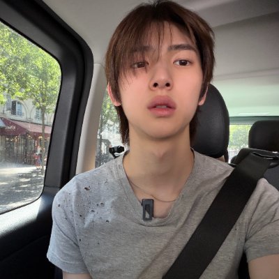 lovechichu103's profile image