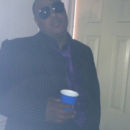 ifailedgym's profile picture. Its all about the guns and the butta baby!