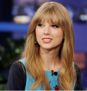 Taylor Swift is gorgeous, talented, flawless and generally amazing. Swifty forever and always. ♥¹³
