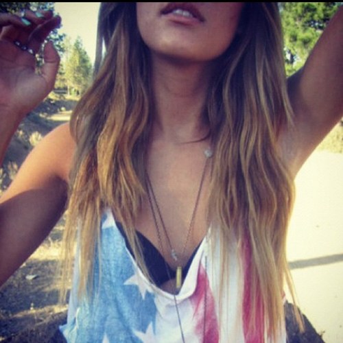 BlowBro's profile picture. boys suck, thats why its #BrosBeforeHoes ;)