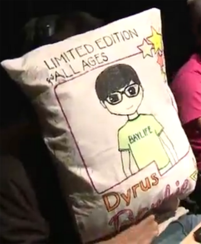 The Official Mr Pillow of Dyrus