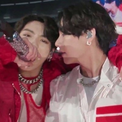 fic rec account • strictly top taehyung/bottom jungkook • mainly ao3 focused • ot7 • minors dni • against AI • fest main thread ⬇