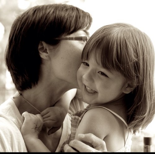 Full-time mom, part-time doc - wanting to expand my world:)