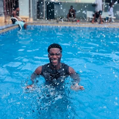 I I'm someone who loves football ⚽