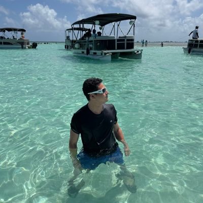 Comunicador Social - Periodista.