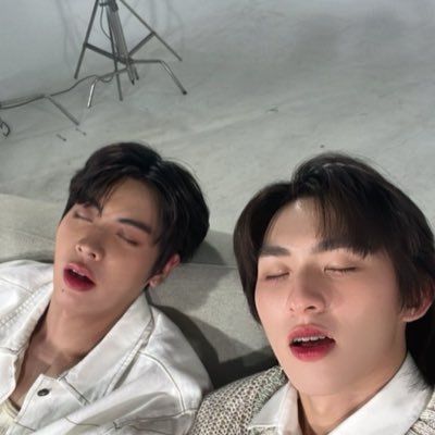 🪷🪽🪽
ตฟวปฟกจจ
ตตปปฟก
🐶🐻❄️🩷💚