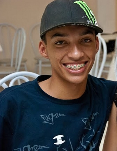 me jugue , prove ... aponte ai 1 rastro meu , falar di mim é facil o dificil é ser eu ♫♫♫