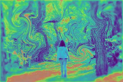 mimijuicy's profile picture. I have curly hair.