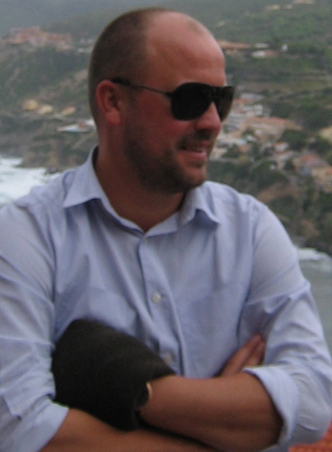 hampaman's profile picture. Stolt far & kämpande husse. Hör ihop med @tuviluvan. Gaisare i exil.
http://t.co/7SvzuludR6