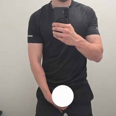 NSFW account. 🔞
Chastity sub. Just tweeting my horny side.
Blue-sky @intrepidmale.bsky.social