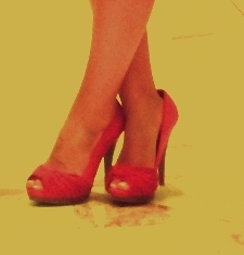 albnuska's profile picture. I'm happy and I know it. La vida en fucsia puede ser maravillosa :D