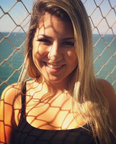 Não ligo que falem de mim , isso só fortalece o meu ego !!