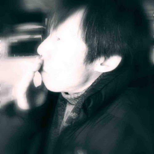 liebedura's profile picture. 세상과 인간, 모든 생명체의 구원은 우리가 지향해야 할 가치의 비제도화, 우리가 걸어가야 할 공동체의 활성화로부터