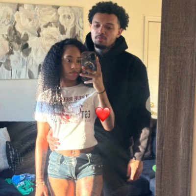 ENGAGED COUPLES PROFILE👩🏽❤️👨🏽 AGE👉F:23 & M: 23🫶🏽🔞⚠️ backup account @we2nastyyyyy