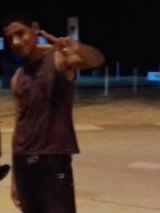 sou um contrabaxista muito paquerador quem não aguentar corra (88 :*