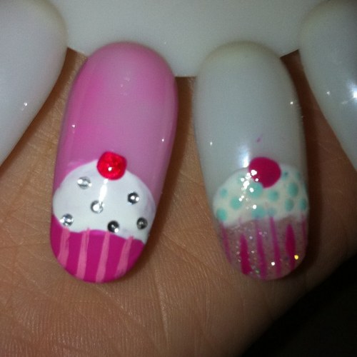 A Nail technician with a passion for creating designs for the gorgeous ladies of Essex xx