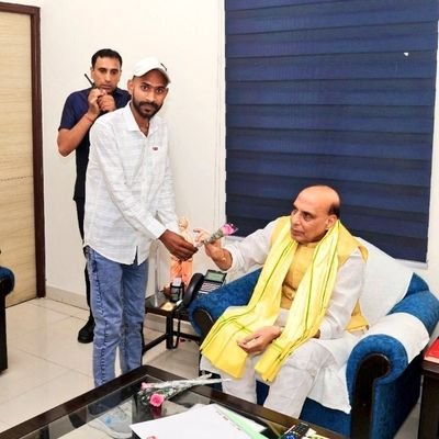 lAuthor|Boxer|🥇🌏World Record holder l🇮🇳Great India Book of Records Holder 2022|Parshuram Award sa Sammanit 2018|Uttar Pradesh.हिन्दी, साहित्य,लेखक 🚩