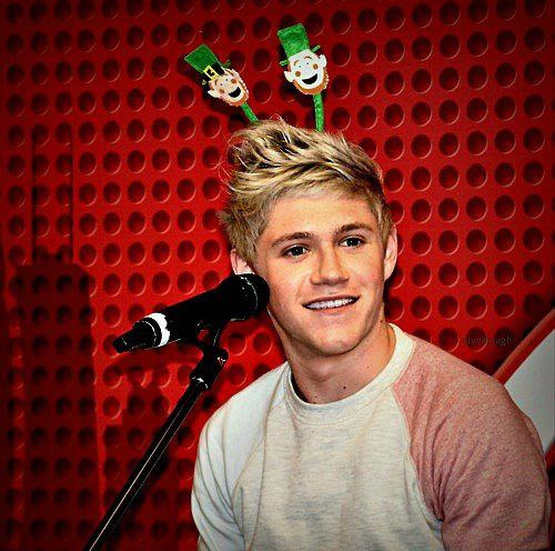 Baby you light up my world like nobody else ! :)