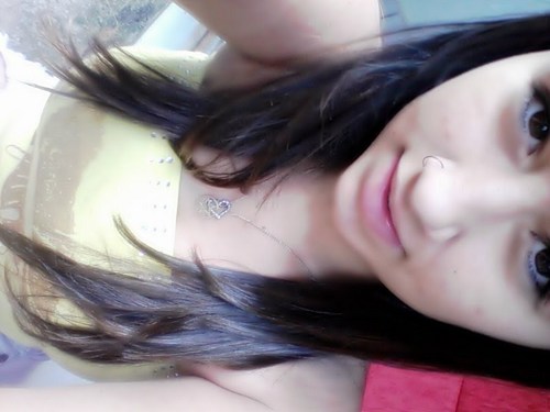 # . quer fidelidade ?arranja um cachorro, quer romance ? compra um livro, quer amor? volta a morar com seus pais ♪