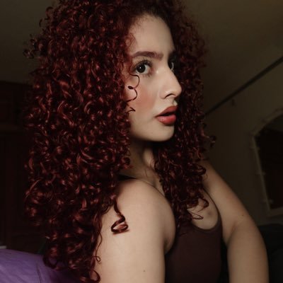 heyitsmepriv's profile image