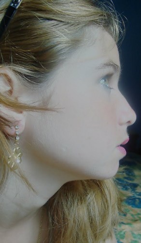 Sou Daiane tenho 17 anos sou do Paraná
me entenda como quiser, mas nao me julgue como entender sem ao menos me conhecer! :*