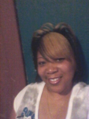 QUEENOF75's profile picture. 