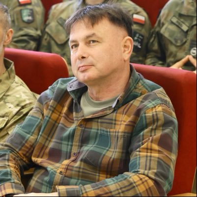 Armies don't wage wars nations do. 
Adiunkt w AWL.
Autor ZWIAD WYTYCZA SZLAK. Nauczyciel w ZSOiT w Milówce.
Opinie prywatne.