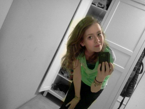 11jaartjesjong---Obs De Rolpaal---zusje van @neeuwvlok---22-07-2000--- downistie fan :D--- gay met Janneke--- duitse vrienden--- mis de allerliefste rat(l)