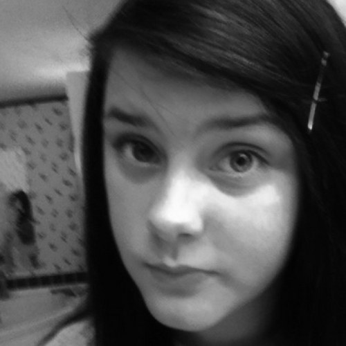 PasteyPrincess's profile picture. You see that little follow button down there ? Well , you should  like , click it . (: