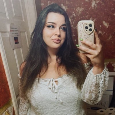 daisywaffenfren's profile image
