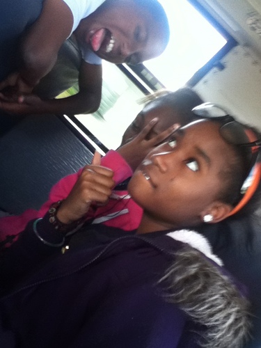 This Be Lexci , Im Nice And Independent . Dont Care Wah Nobody Say . And I Am A Actress And I Love Animals .... 3