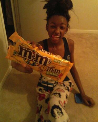 2am rocking yo mane to sleep hoe !