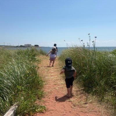Mama to three little ones 👦🏻👧🏼👶🏼. Teacher in Nova Scotia 🇨🇦 ✏️