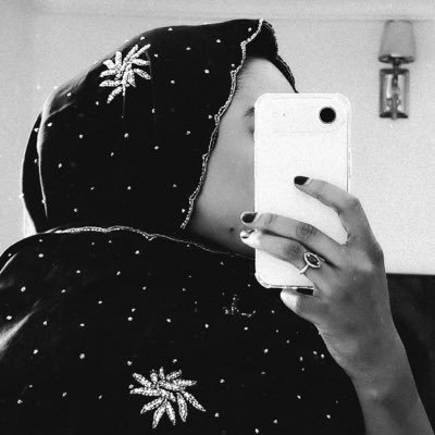 If I ever cross your mind, please mention me to the Most Merciful🤍 Fi Amanillah 🤍