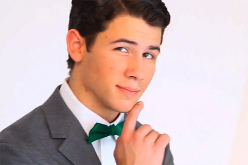 -_-_-_-_-_-_-_- Nick Lucas. -.-.-.-.-.-.-.- -/-/-/-/-/-/-/- My Brother Is @damnitsjoelucas