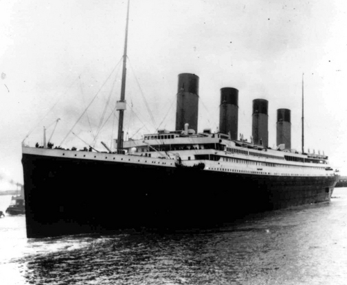 A 100 años del hundimiento seguiremos el encuentro del Titanic con su destino. In memoriam de esos héroes, víctimas y sueños que sucumbieron en 1912.