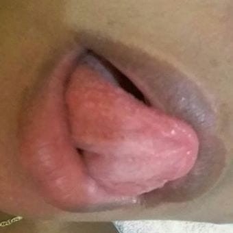 Somos pareja madura de cali 49 y 51 años.  interesados en hacer amistad con parejas maduras no Singles, gracias