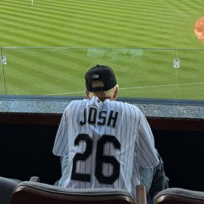 a_zureleo0o0o's profile image
