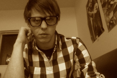 Voice teacher. Mastering engineer. Djenty boi. Horror movie nerd.