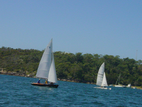 All things Boating esp on Middle Harbour Sydney, Australia Tweet/FB me a photo of you enjoying Middle Harbour.