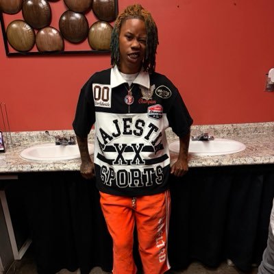 lorBr3ee's profile image