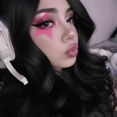 🪼₊ ⊹ 26 ⋆。°✧˚ ༘ ⋆Latina 。♡˚ ✮⋆。˚‧₊˚anime and k-pop彡🎐