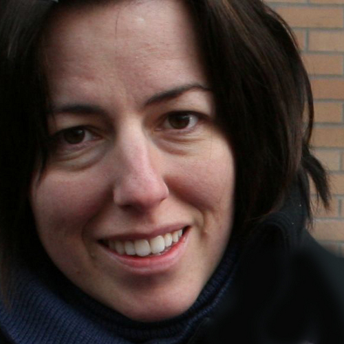 bugskwot's profile picture. Graphic design, marketing and social media nerd. Mother to three drag- er, girls...