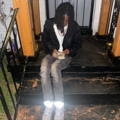 grown shi only👌🏾
realest 3rd leg🐎dm 4 collabs👀
FEMALES ONLY‼️