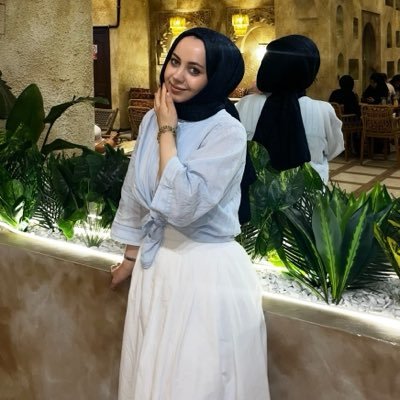 elocummya's profile image