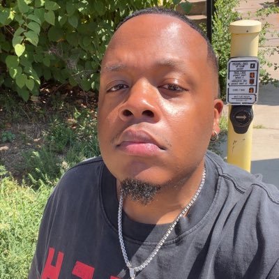 Tf is a Twitter Bio 💀