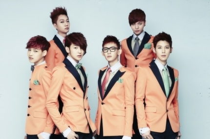 [2012.04.10~ing]안녕하세요^_^레드애플일화봇입니다.레드애플의일화(유타포함)를보내주시면인용해드리는봇입니다!많은일화보내주세요^~^맞팔은봇분들만해드리고팬분들은이벤트를통해맞팔해드리겠습니다!사담도자주하구요!유저가학생인지라시간대는다양하게들어올수잇습니다~_~